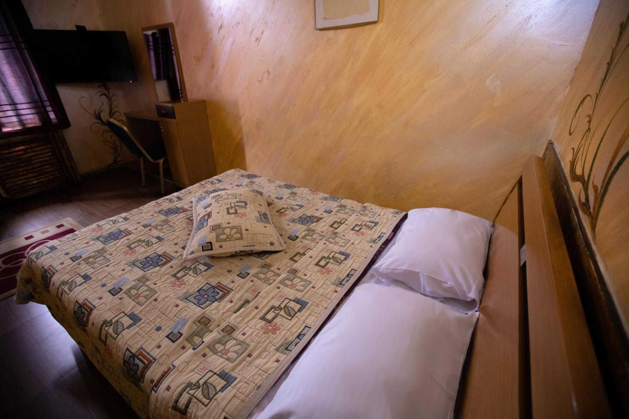 Haghartsin Hotel&Restaurant Dilijan Bagian luar foto