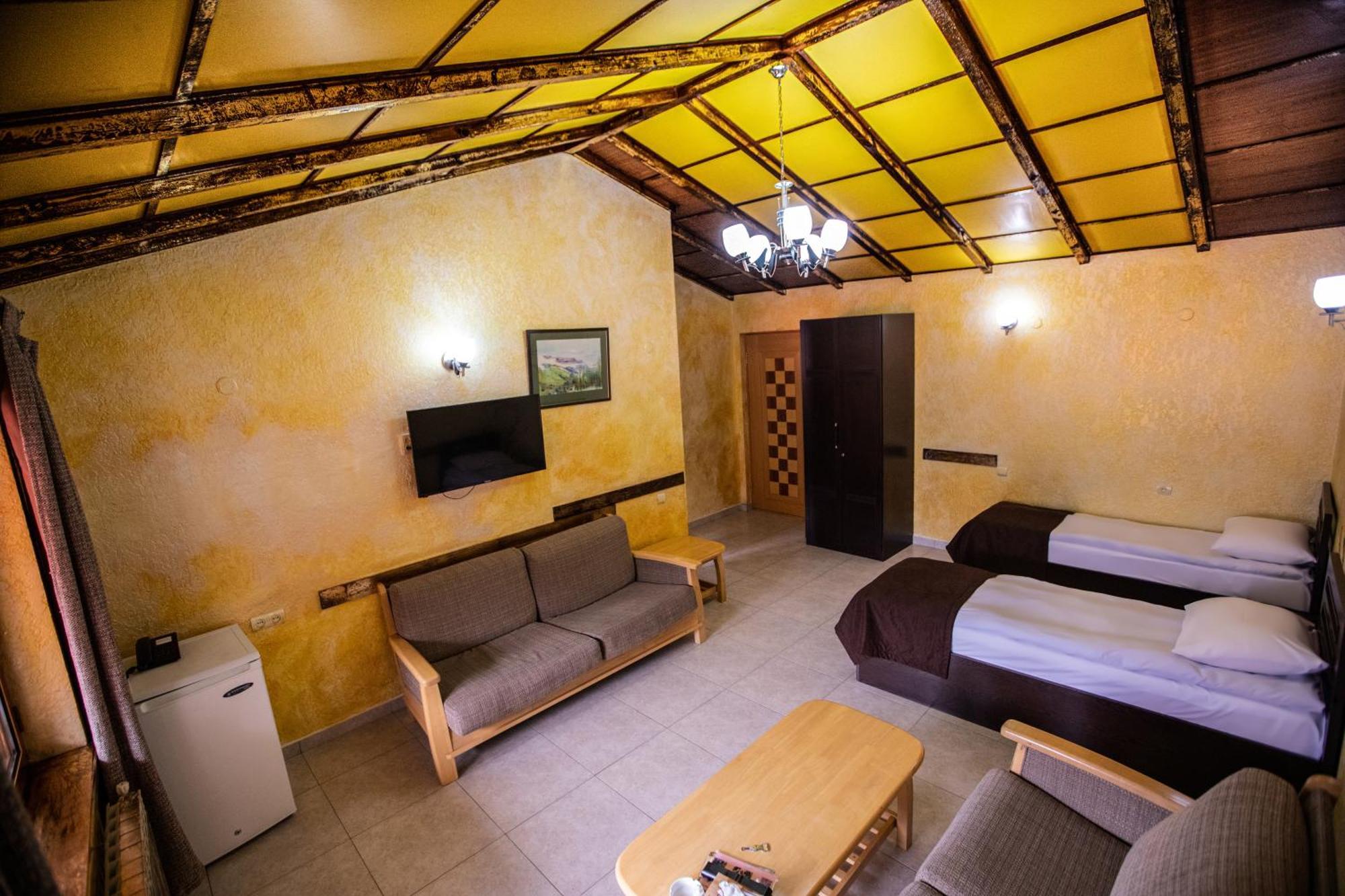 Haghartsin Hotel&Restaurant Dilijan Bagian luar foto