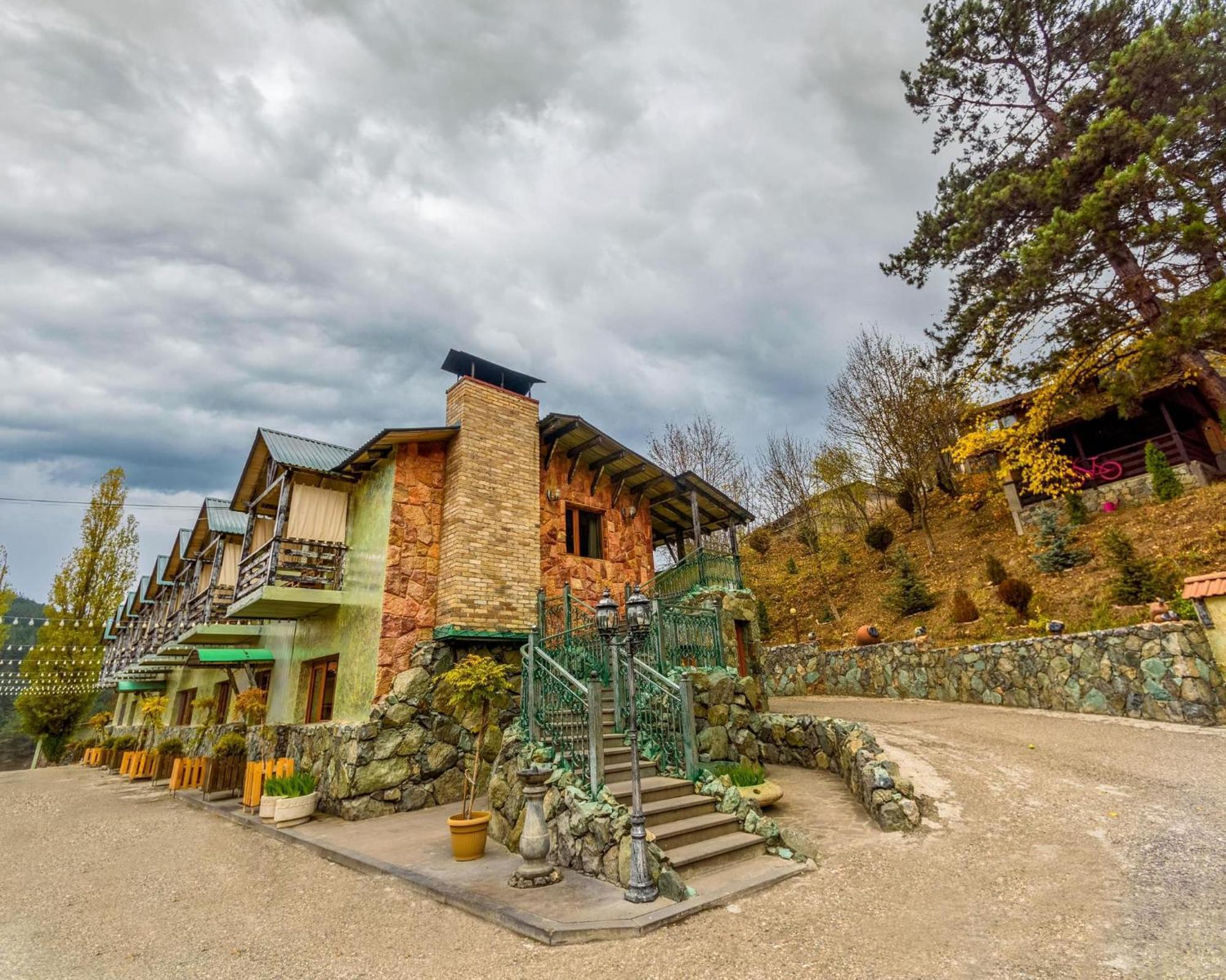 Haghartsin Hotel&Restaurant Dilijan Bagian luar foto