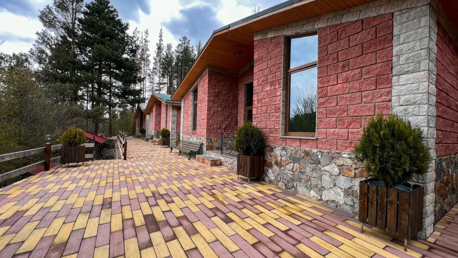 Haghartsin Hotel&Restaurant Dilijan Bagian luar foto