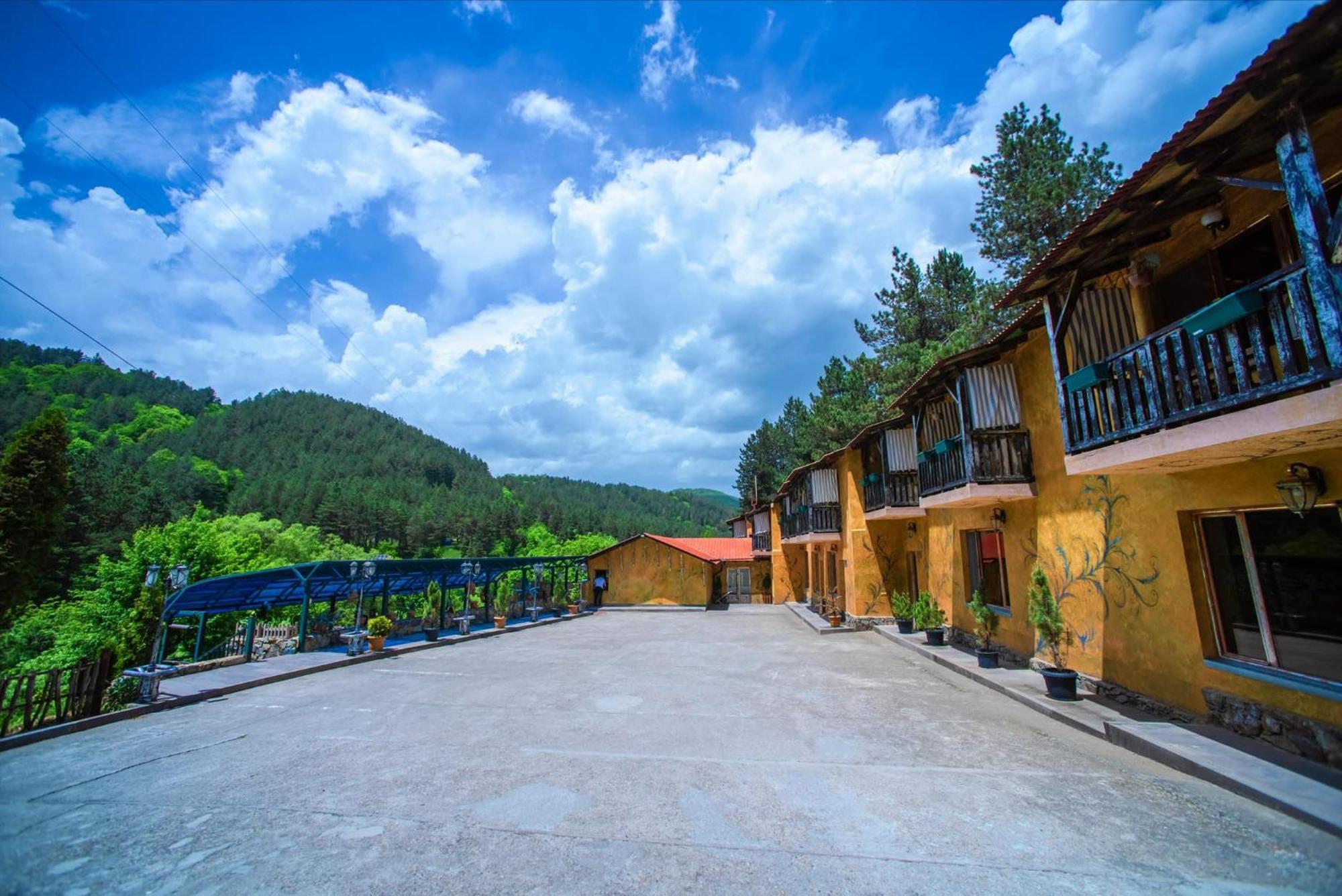 Haghartsin Hotel&Restaurant Dilijan Bagian luar foto