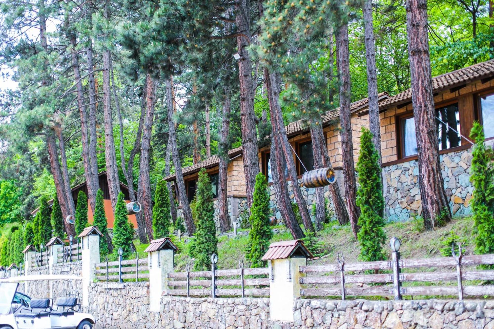 Haghartsin Hotel&Restaurant Dilijan Bagian luar foto
